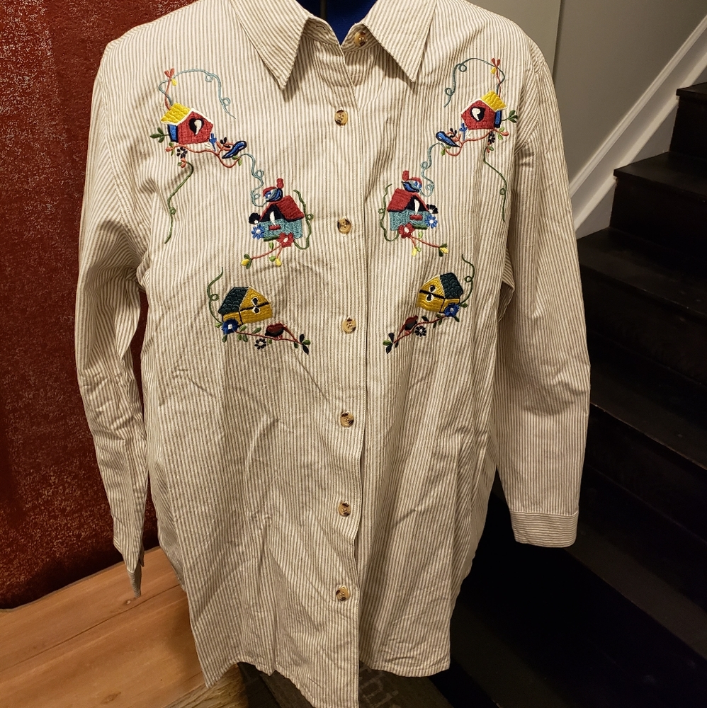 Women's shirt